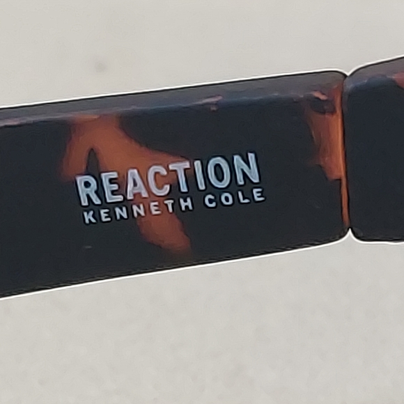 Kenneth Cole Reaction Men's Sunglasses Matte Brown  Rectangular Shape KC1328 52N - Picture 2 of 8